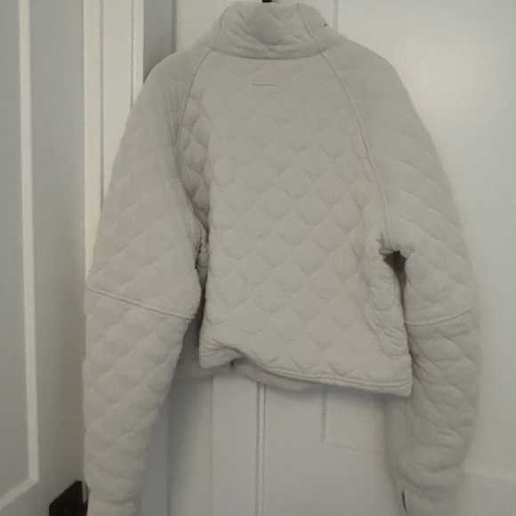 Lululemon Scuba Oversized Quilted Half Zip - Picture 5 of 7